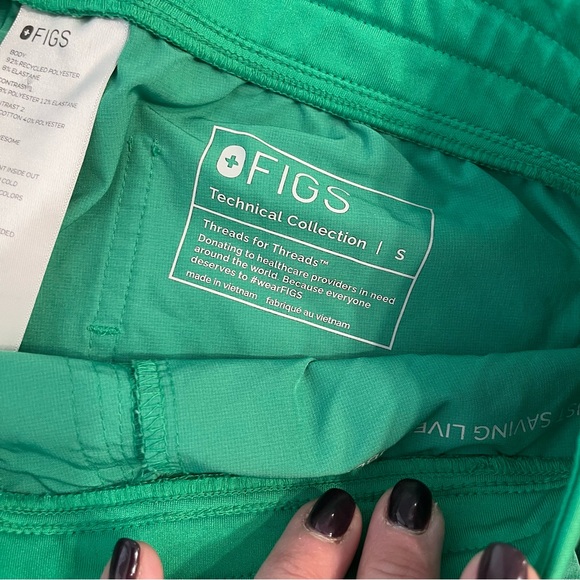 Figs Scrub Zamora Green Joggers with Pink Accents po# 2552 - Picture 2 of 11